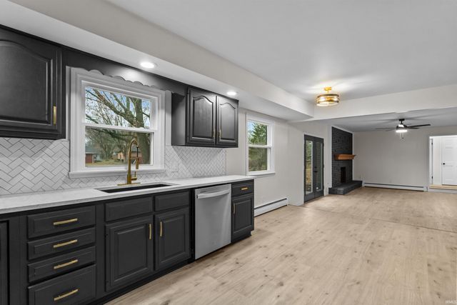 3401 TALLY HO Drive, Kokomo, IN 46902