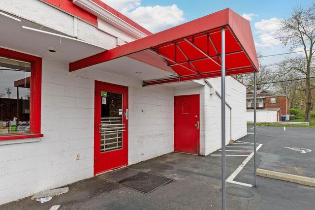 2924 E Main Street, Columbus, OH 43209