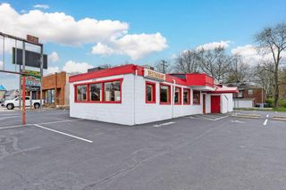 2924 E Main Street, Columbus, OH 43209
