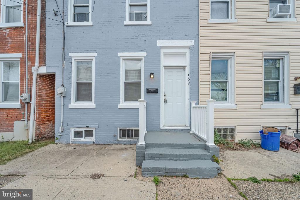 309 JONES AVE, Burlington, NJ 08016