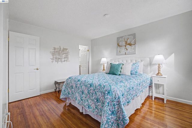 6364 Honeysuckle Dr, Newark, CA 94560