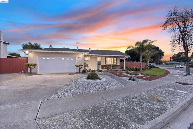 6364 Honeysuckle Dr, Newark, CA 94560