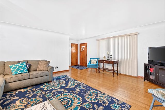 106 Myers St, Monessen, PA 15062