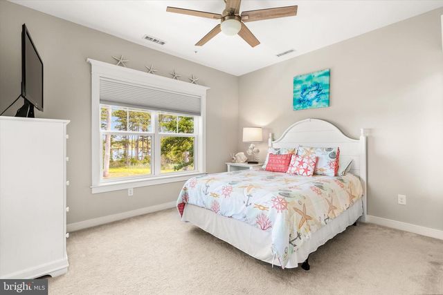 10528 WAR DANCER LN, Berlin, MD 21811