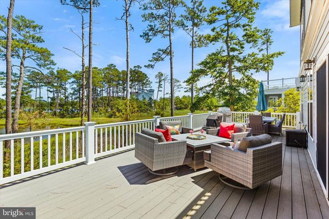 10528 WAR DANCER LN, Berlin, MD 21811