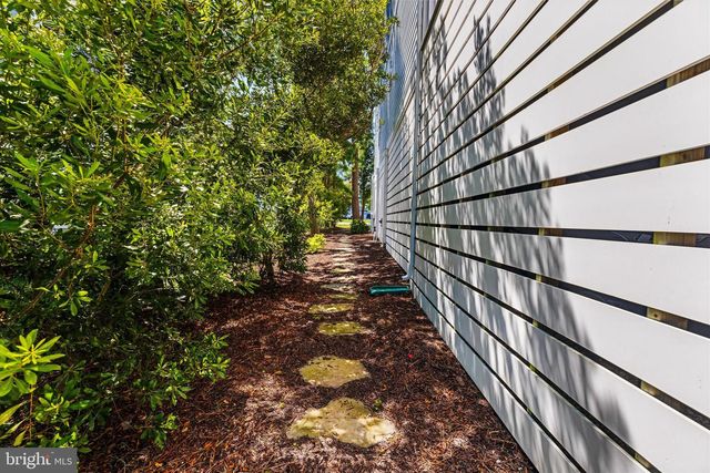 10528 WAR DANCER LN, Berlin, MD 21811