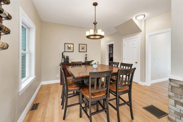 11 Summerwood Dr # B, Hampton, NH 03842