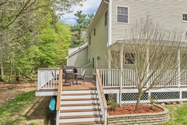 11 Summerwood Dr # B, Hampton, NH 03842