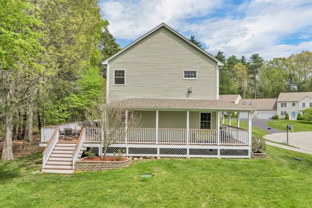 11 Summerwood Dr # B, Hampton, NH 03842