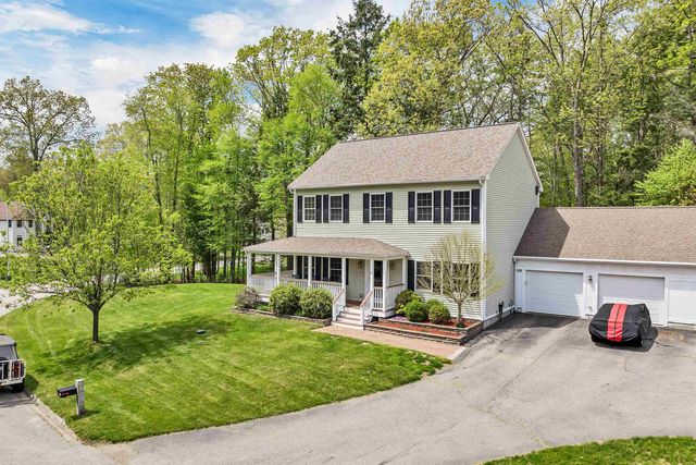 11 Summerwood Dr # B, Hampton, NH 03842