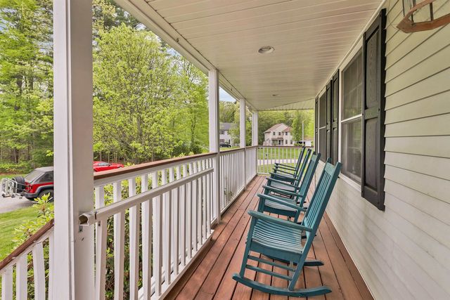 11 Summerwood Dr # B, Hampton, NH 03842