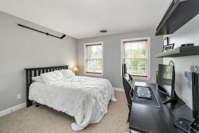 11 Summerwood Dr # B, Hampton, NH 03842