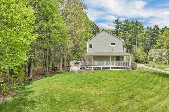 11 Summerwood Dr # B, Hampton, NH 03842