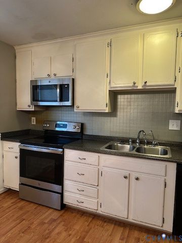 9508 Snowbird Rd, Chesterfield, VA 23832