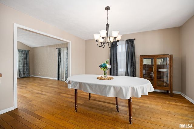 10 CHERRY Lane, Morton, IL 61550