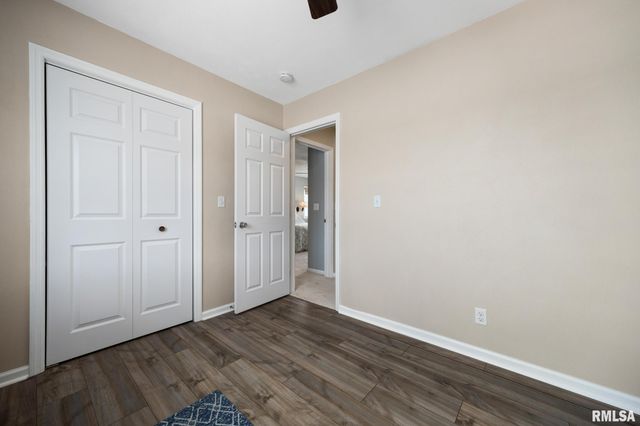 10 CHERRY Lane, Morton, IL 61550