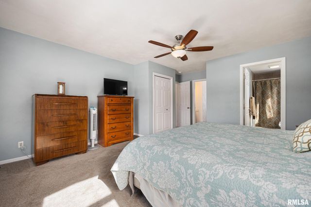 10 CHERRY Lane, Morton, IL 61550