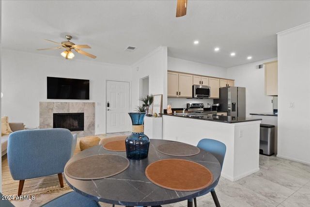 7009 E Acoma Drive Unit 2149, Scottsdale, AZ 85254
