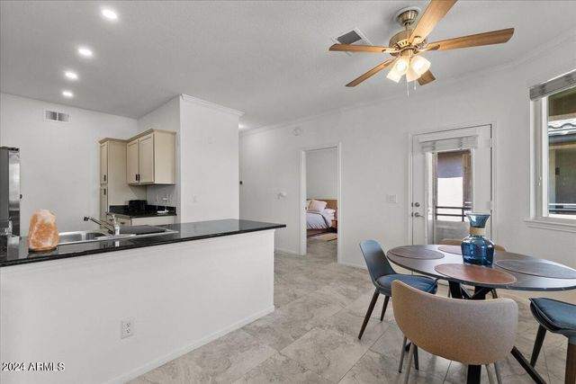 7009 E Acoma Drive Unit 2149, Scottsdale, AZ 85254