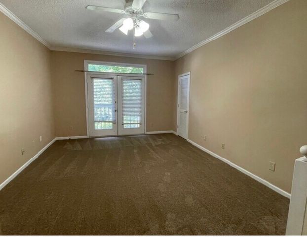 2011 Stokes Ln, Nashville, TN 37215