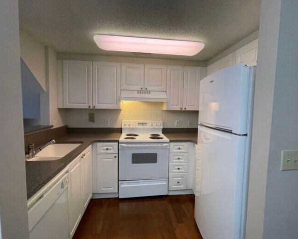 2011 Stokes Ln, Nashville, TN 37215