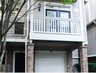 2011 Stokes Ln, Nashville, TN 37215