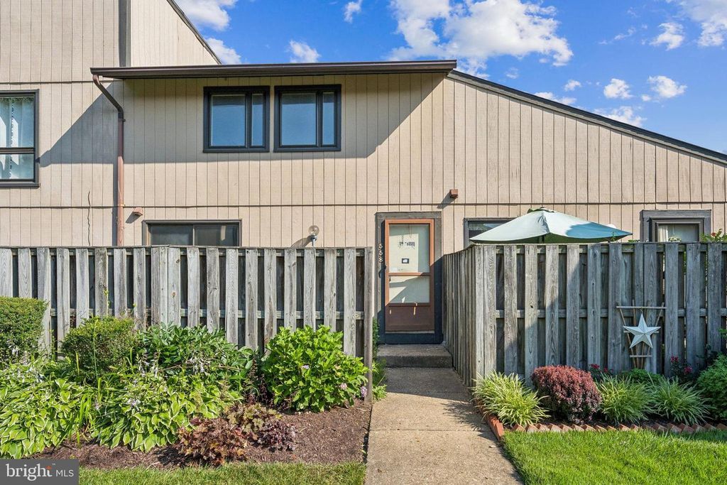 558 GLEN CT, Glen Burnie, MD 21061