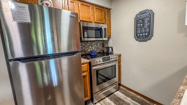 321 Notch Lane 6, Branson West, MO 65737