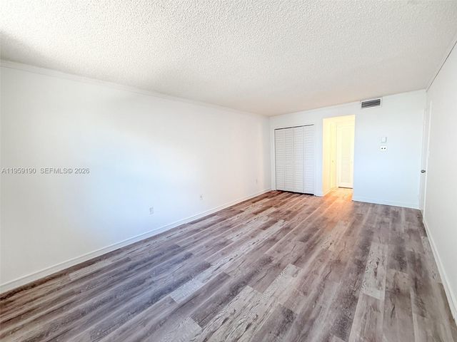 5750 Collins Ave 6J, Miami Beach, FL 33140