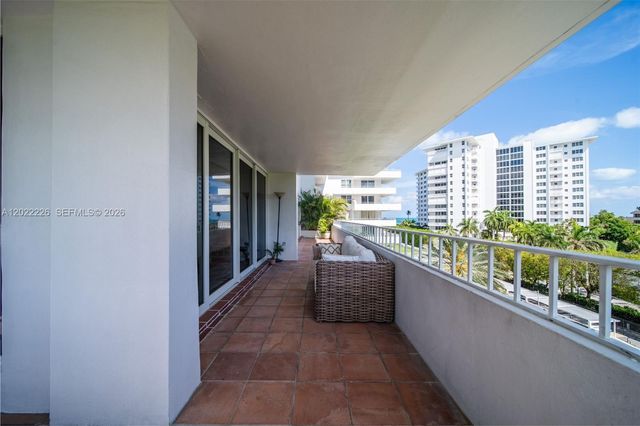 199 Ocean Lane Dr 515, Key Biscayne, FL 33149