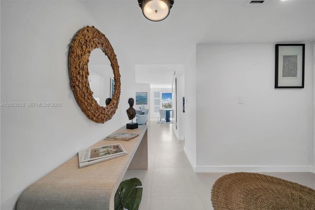 199 Ocean Lane Dr 515, Key Biscayne, FL 33149