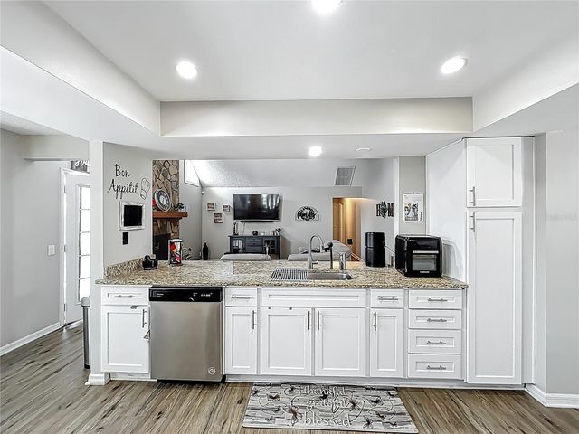 340 VAIL DRIVE, Winter Haven, FL 33884