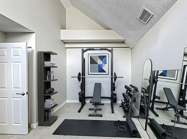 340 VAIL DRIVE, Winter Haven, FL 33884