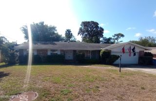 7834 WOODLEIGH Drive S, Jacksonville, FL 32211
