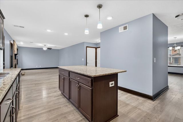 1163 Belvoir Ln, Clarksville, TN 37040