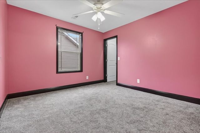 1163 Belvoir Ln, Clarksville, TN 37040