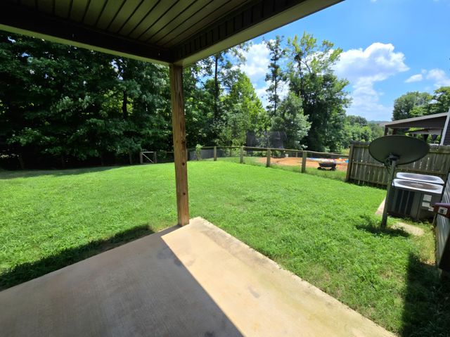 1163 Belvoir Ln, Clarksville, TN 37040