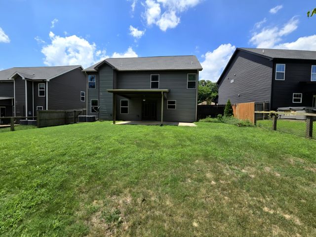 1163 Belvoir Ln, Clarksville, TN 37040