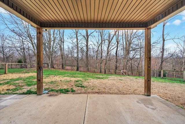 1163 Belvoir Ln, Clarksville, TN 37040