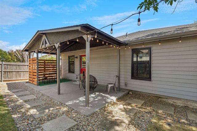 2333 Bradford Pear Drive, Little Elm, TX 75068