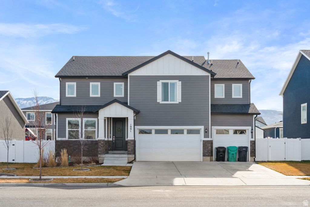 1991 S MOUNTAIN VIEW BLVD, Woods Cross, UT 84087