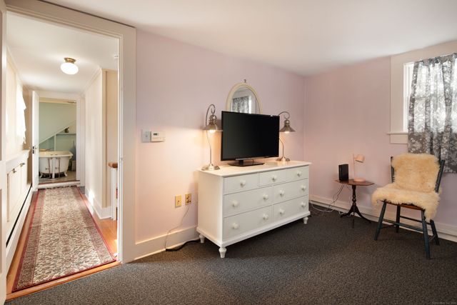 2 Perry Street, Salisbury, CT 06039