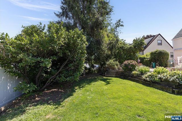 106 Hobart Avenue, Rutherford, NJ 07070