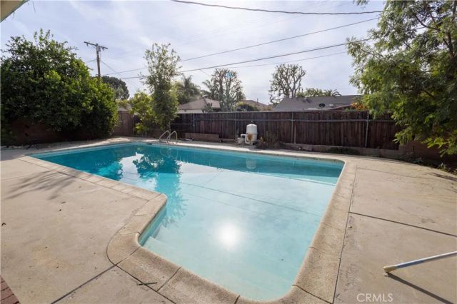 19858 Saticoy, Winnetka, CA 91306