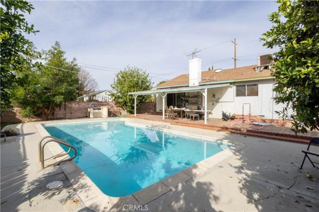 19858 Saticoy, Winnetka, CA 91306