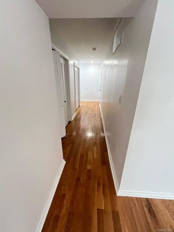 50 vineyard ave, Yonkers, NY 10701