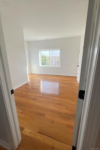 50 vineyard ave, Yonkers, NY 10701