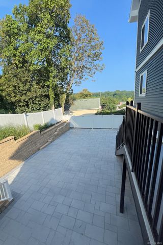 50 vineyard ave, Yonkers, NY 10701