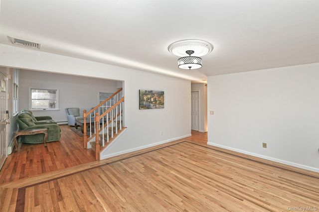 38 Soundcrest Avenue, Northport, NY 11768