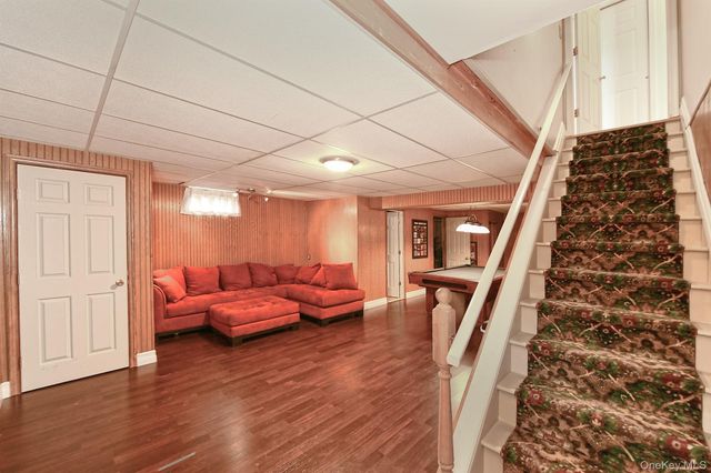 38 Soundcrest Avenue, Northport, NY 11768